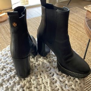 Tory Burch Boots 7.5 - Carson Lug sole ankle
